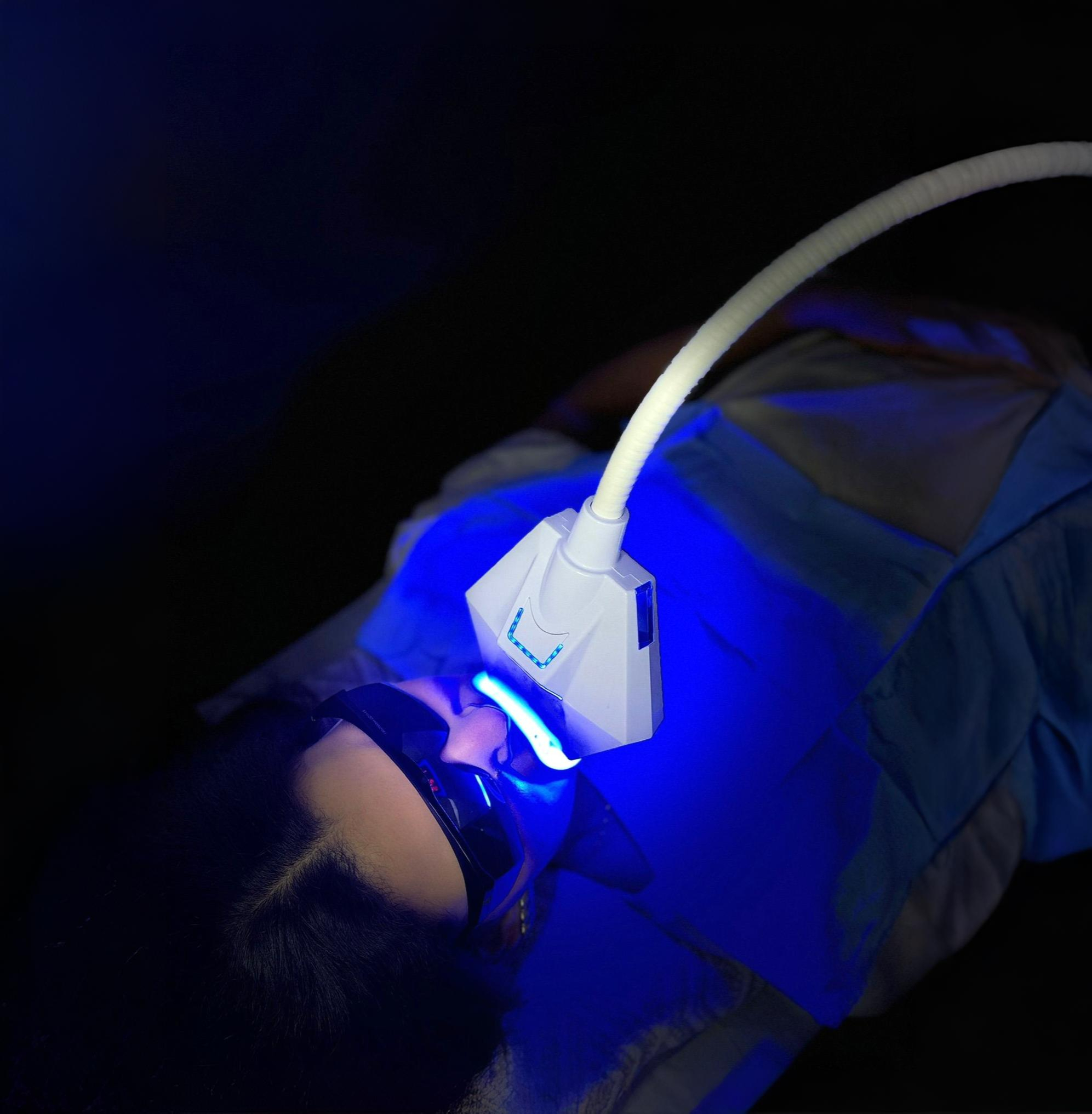 Why choose Radiant Studios for Your Teeth Whitening?